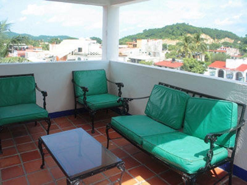 Готель Casa Shaguiba Crucecita  Екстер'єр фото